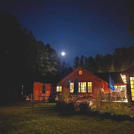 מלון Minden Haliburton Post House מראה חיצוני תמונה