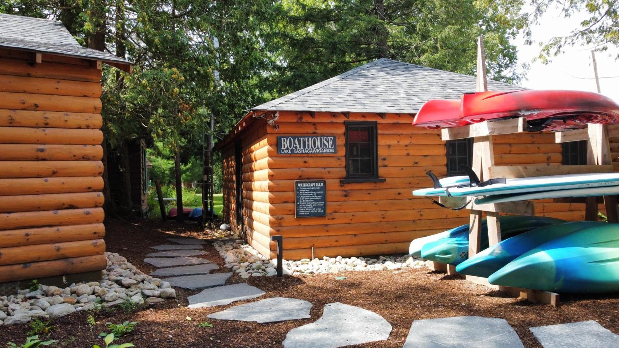 מלון Minden Haliburton Post House מראה חיצוני תמונה