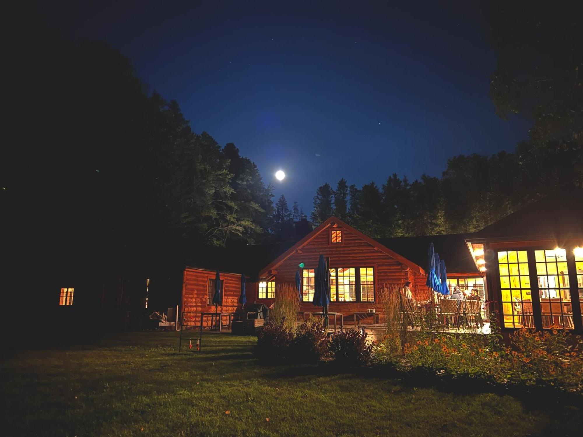 מלון Minden Haliburton Post House מראה חיצוני תמונה